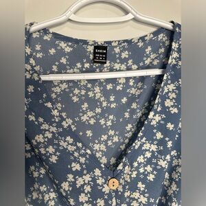 Size M SHEIN floral dress.
